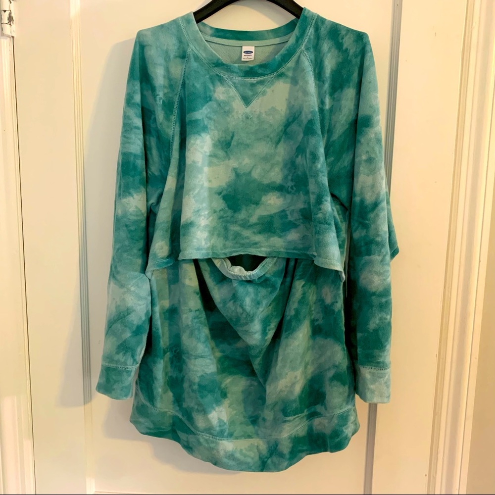 Maternity Nursing Sweatshirt, Easy Access Lift-Up Panel